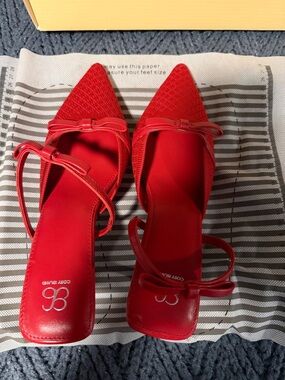 Women's Red Pointed Slingback Heels with Bow Accent